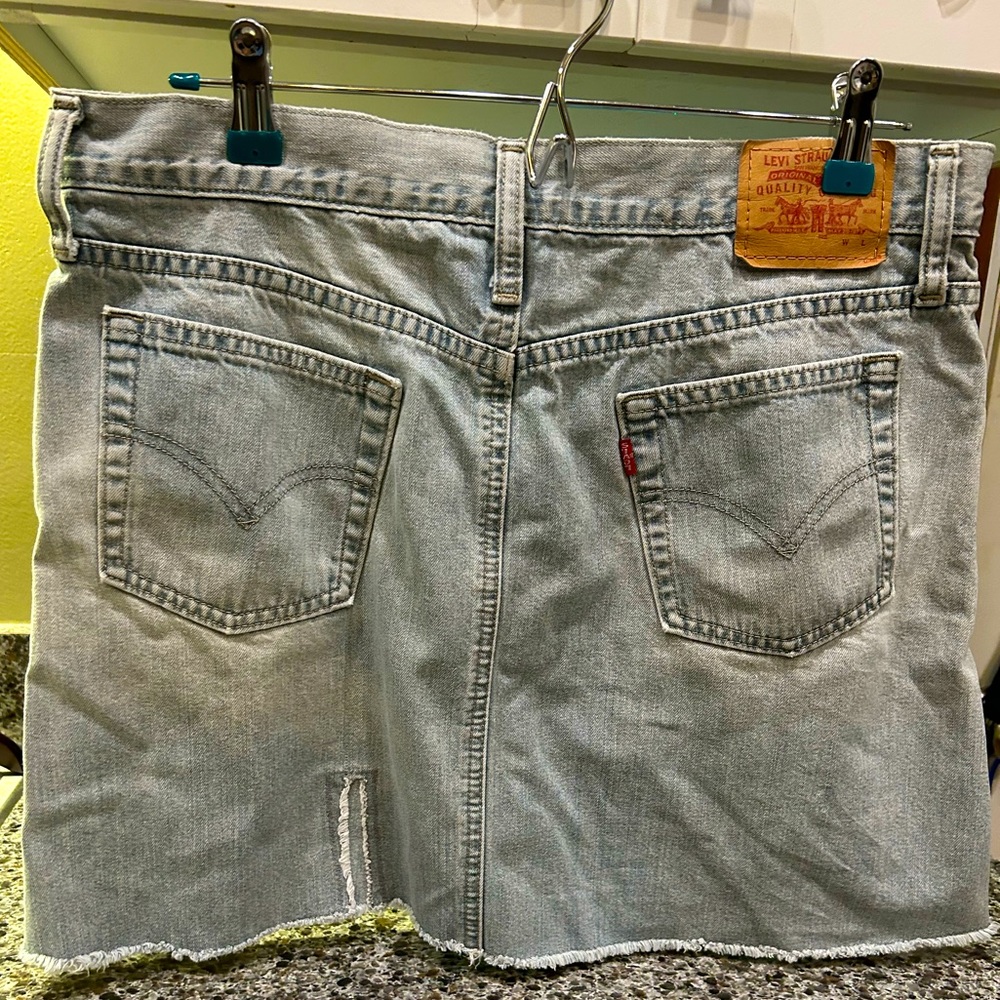 Vintage Levi’s Mini-Skirt Light Wash